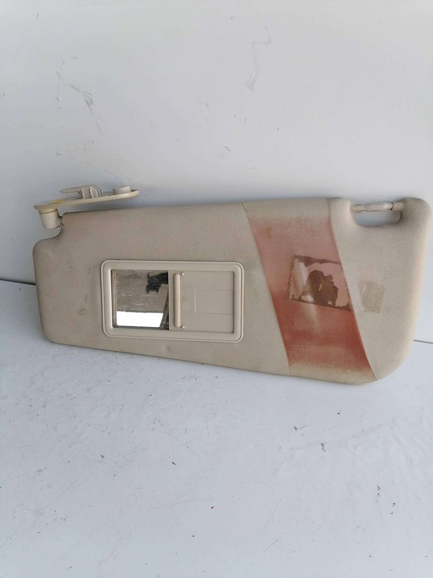 Aletta parasole parabrezza dx.